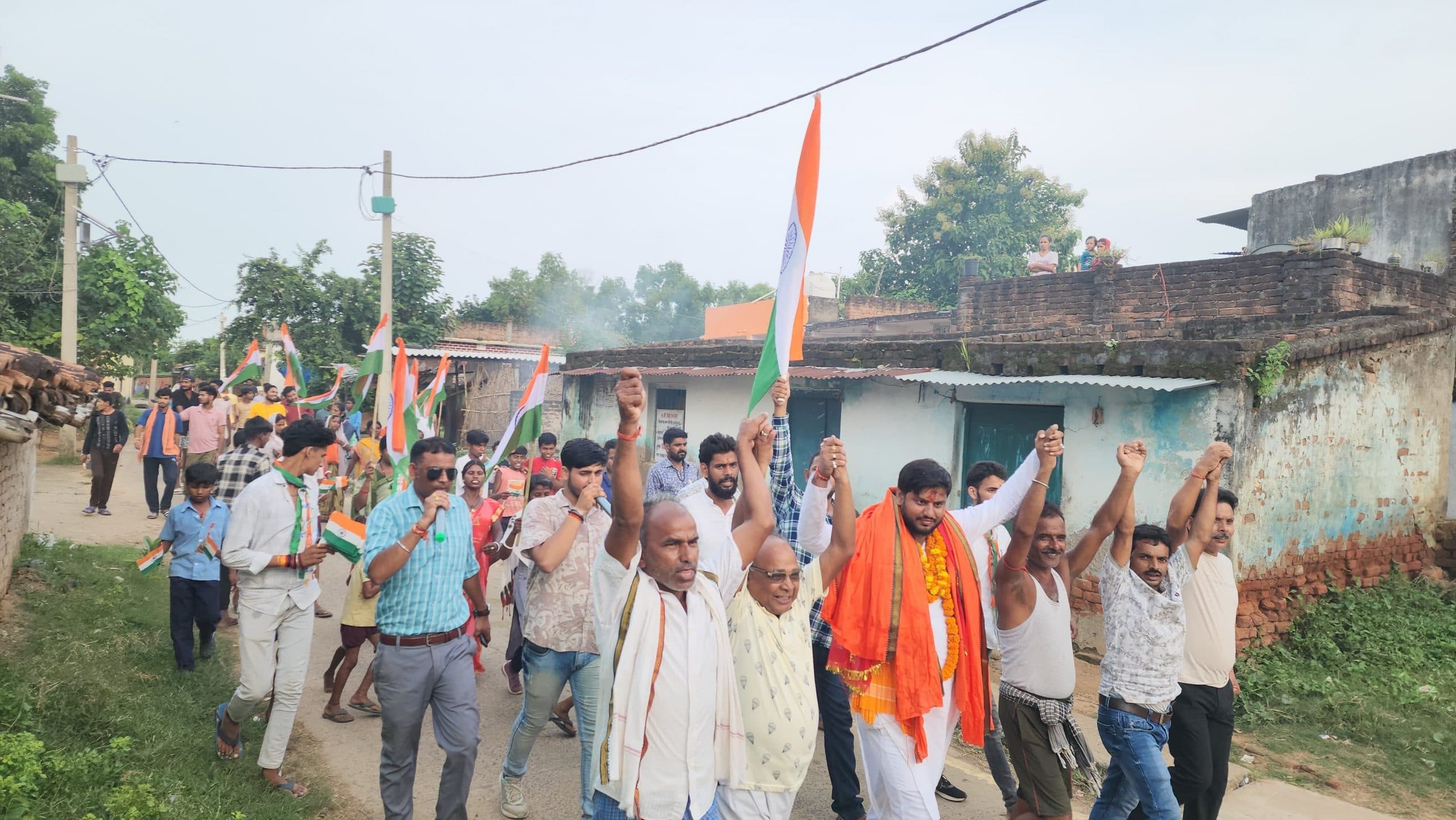 स्वदेशी वस्तुओं का करें उपयोग, विदेशी का बहिष्कार - निर्भय