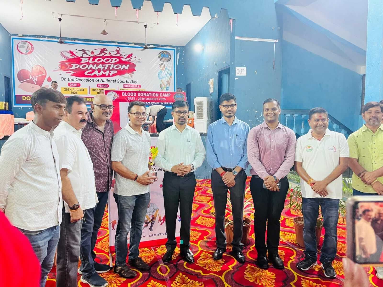 Deoghar news : ओलिंपिक संघ व डीएसए के कैंप में 38 लोगों ने किया ब्लड डोनेट