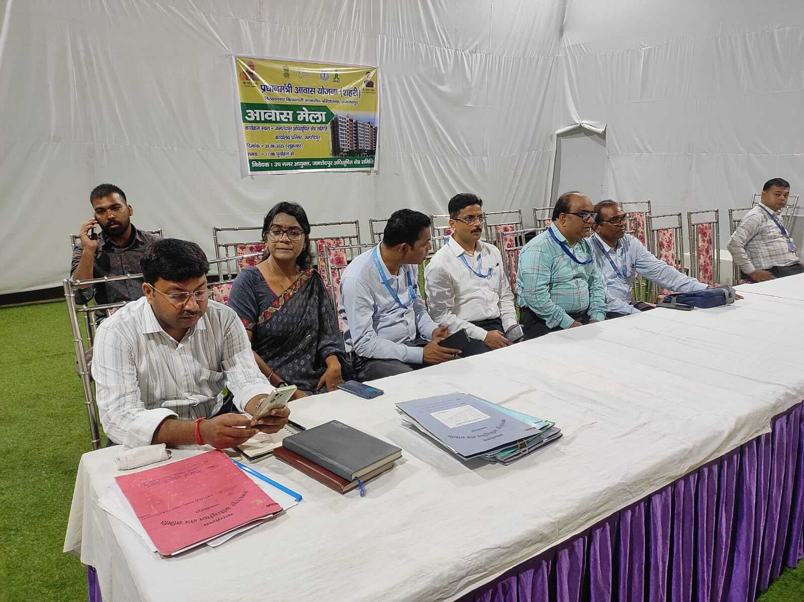 68 आवेदकों ने लिया बिरसानगर पीएम आवास के लिए फॉर्म