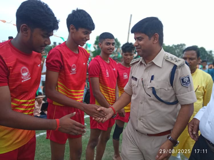 खेल दिवस पर गोगरी में कबड्डी प्रतियोगिता का आयोजन