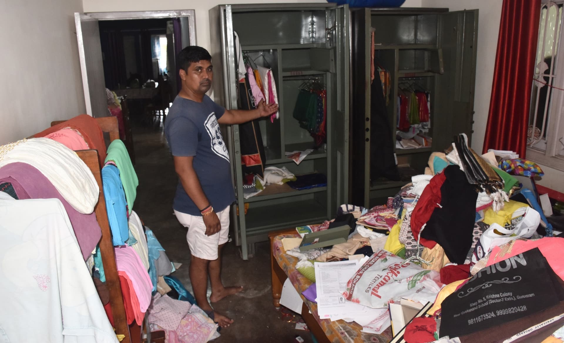 Bokaro News : घर से आठ लाख के जेवर व 22 हजार नगद चोरी
