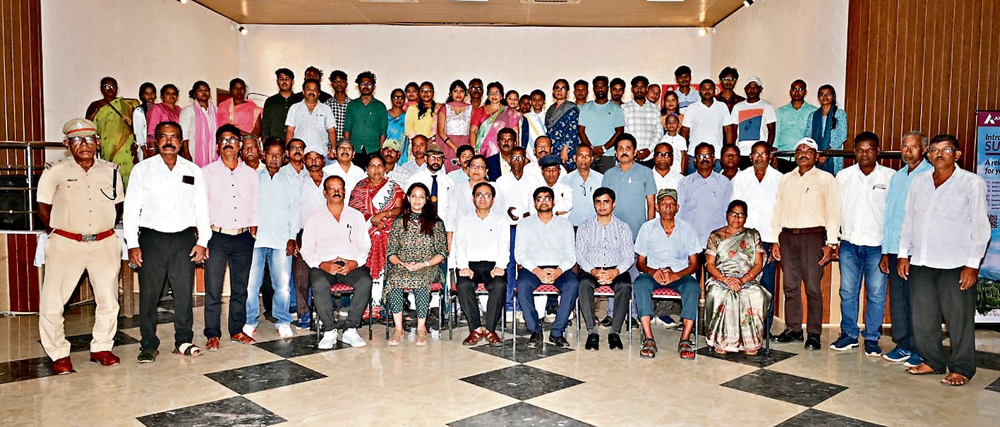 Chaibasa News : साइबर ठगबाजों से सावधान रहें सेवानिवृत्त रेलकर्मी : डीआरएम