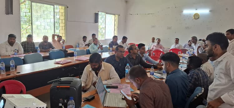 Giridih News: सूचकांक की जानकारी पर कार्यशाला का आयोजन