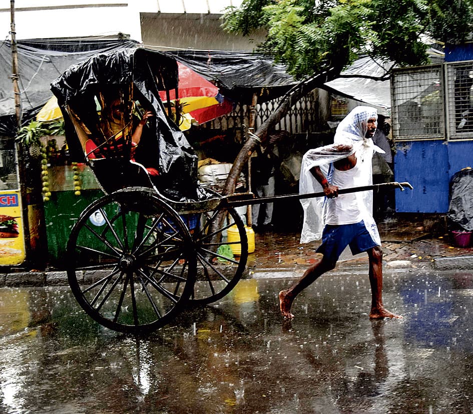 उत्तर बंगाल में भारी, दक्षिण बंगाल में छिटपुट बारिश के आसार