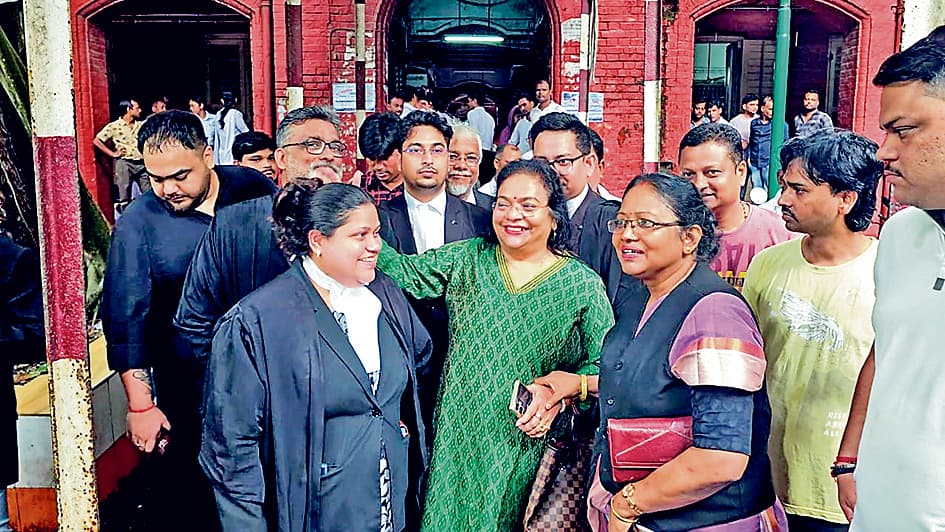 तलाक को लेकर शोभन-रत्ना चटर्जी का मामला खारिज