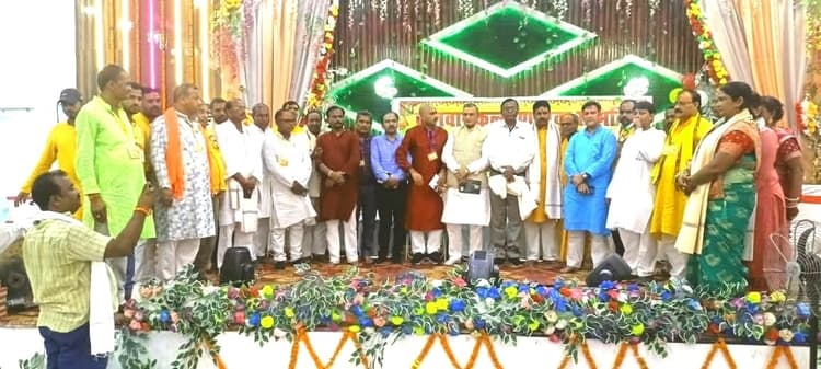 बच्चों की शिक्षा पर विशेष ध्यान देने की जरूरत