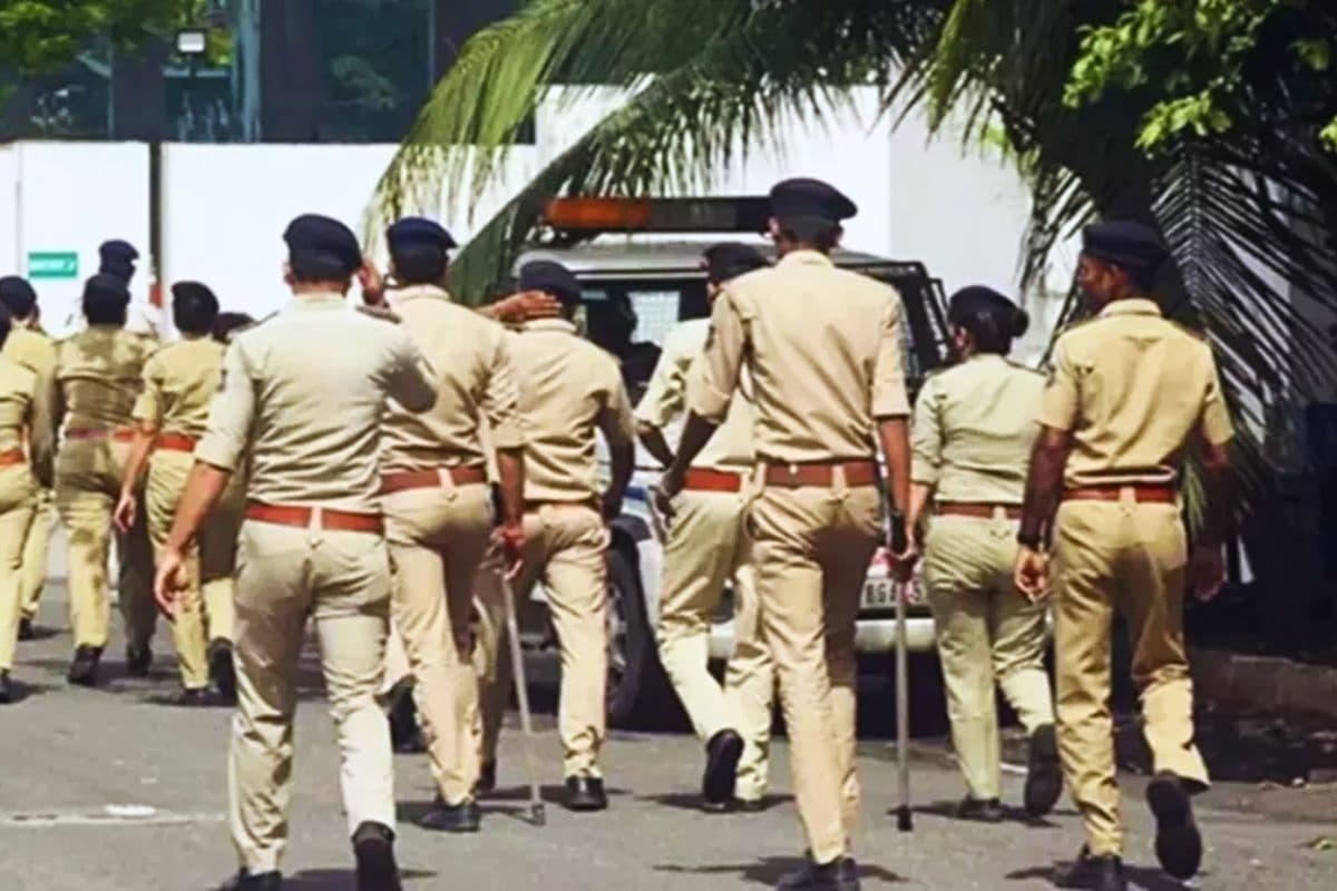 rohtas police attack| Villagers attacked police team in Rohtas, inspector injured