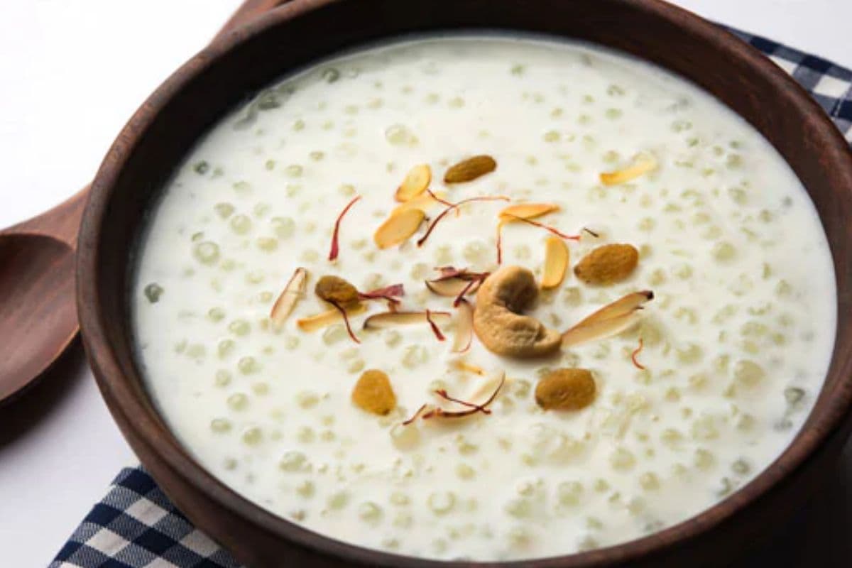 Sabudana Payasam Recipe:घर आए मेहमानों को करना है खुश, तो बनाएं ये आसान साबूदाना पायसम 