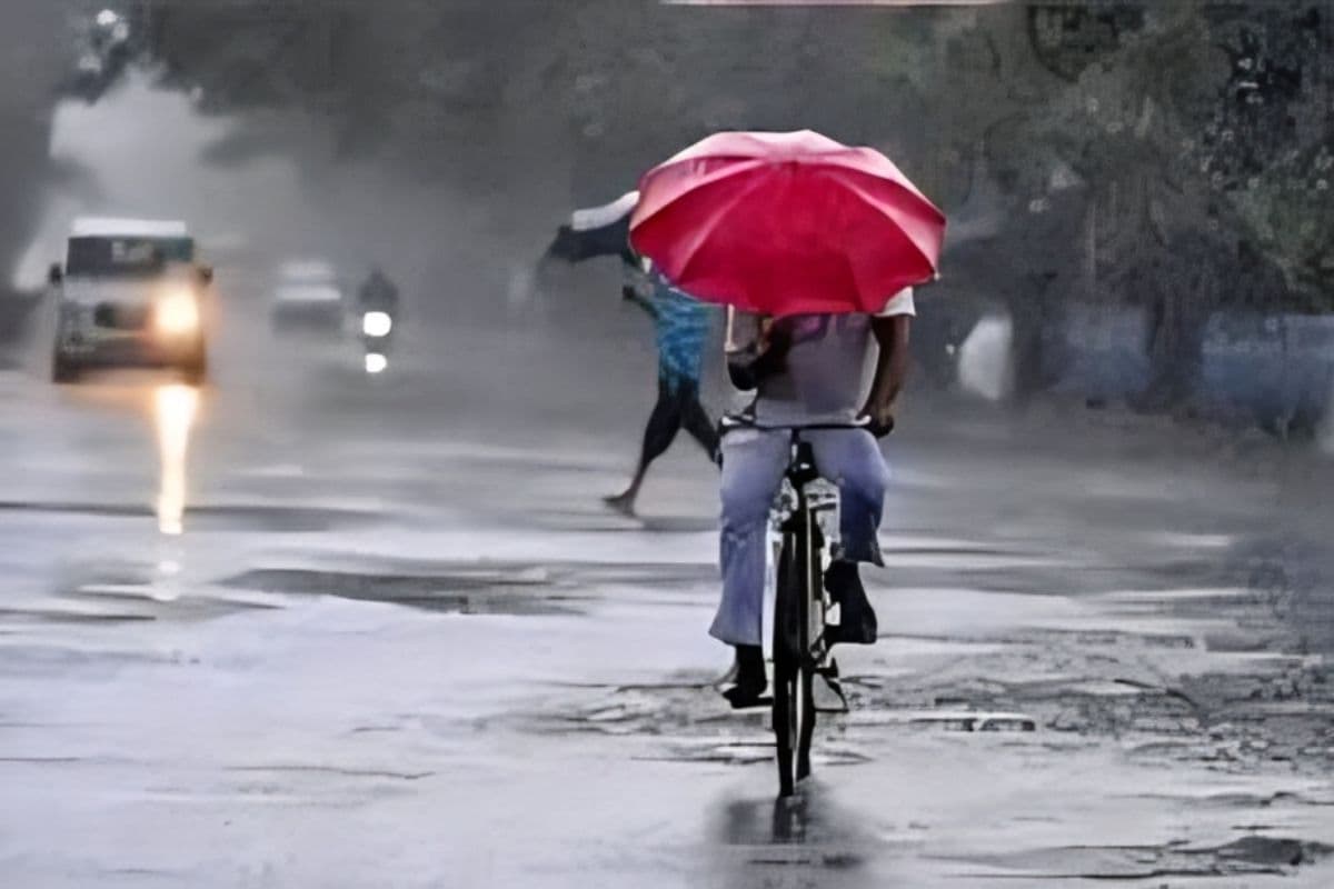 Bihar Ka Mausam: 27 जिलों में यलो से लेकर ऑरेंज चेतावनी, उमस से राहत लेकिन बाढ़ का खतरा