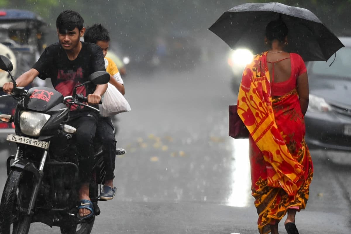 Aaj Bihar ka Mausam: दुर्गा पूजा से पहले बदला बिहार का मौसम, बरसात थमेगी और उमस बढ़ेगी