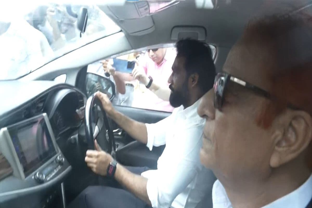 Watch Video: क्या BSP में शामिल होंगे आजम खान? जेल से बाहर आते ही सियासी हलचल तेज, अखिलेश का आया बड़ा बयान