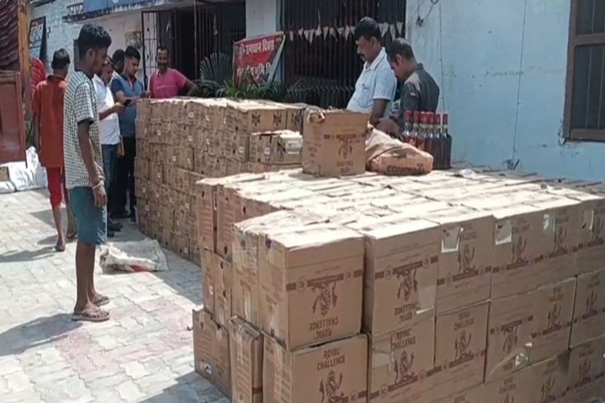 UP से बिहार लाई जा रही 2000 लीटर शराब जब्त, मुजफ्फरपुर पुलिस ने की बड़ी कार्रवाई