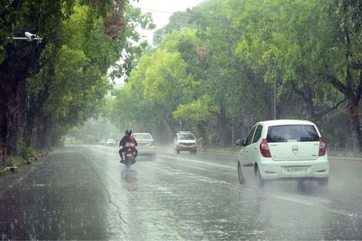 Bihar Ka Mausam: बिहार के 5 जिलों में ऑरेंज और 33 जिलों में येलो अलर्ट, IMD ने अगले 120 घंटे भारी बारिश की जारी की चेतावनी