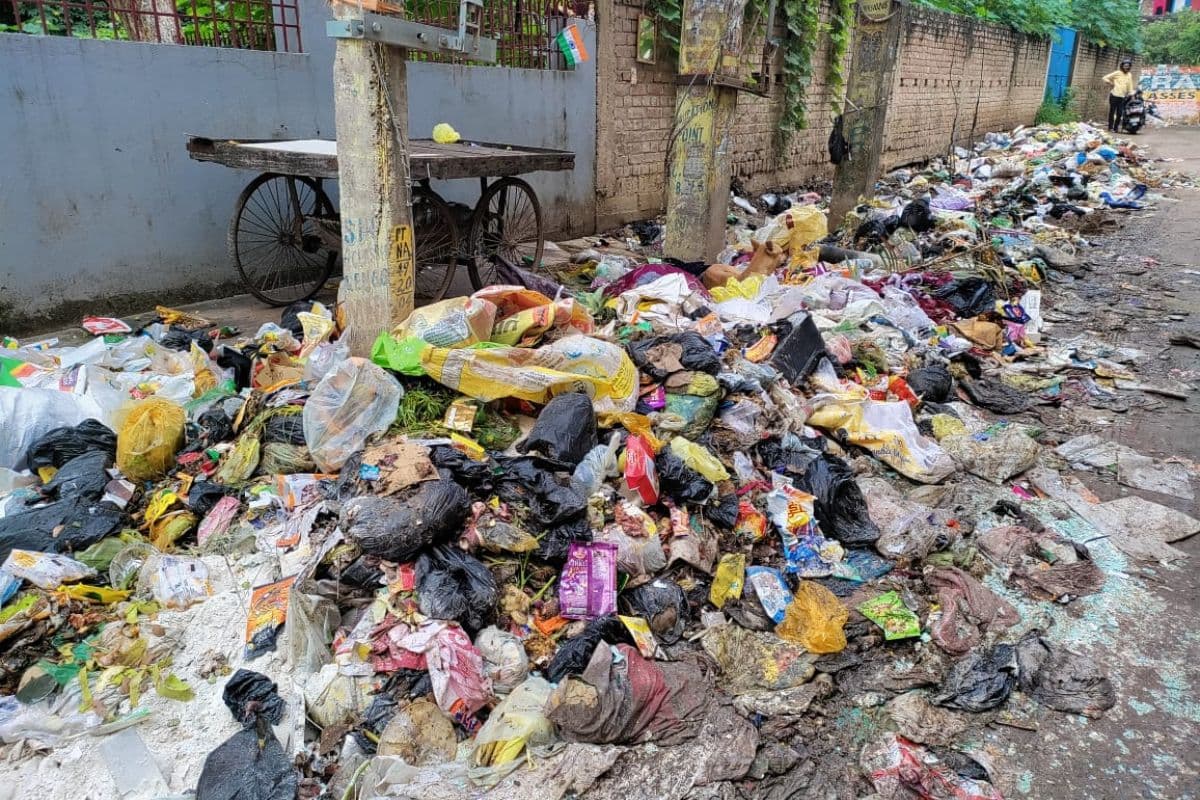 Bihar News This area become garbage dump People gave warning Bihar News This area become garbage dump People gave warning