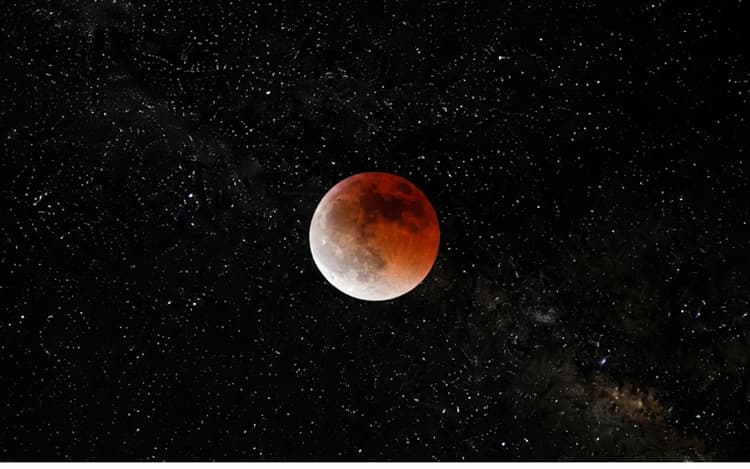 Chandra Grahan 2025: कल लगने वाला है साल का दूसरा चंद्रग्रहण, इन शहरों में आएगा नजर