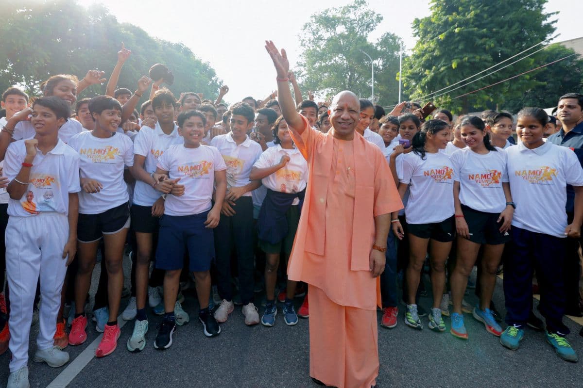योगी आदित्यनाथ बोले- जीएसटी सुधारों से गरीबों को सीधी राहत, नमो मैराथन की शुरुआत की
