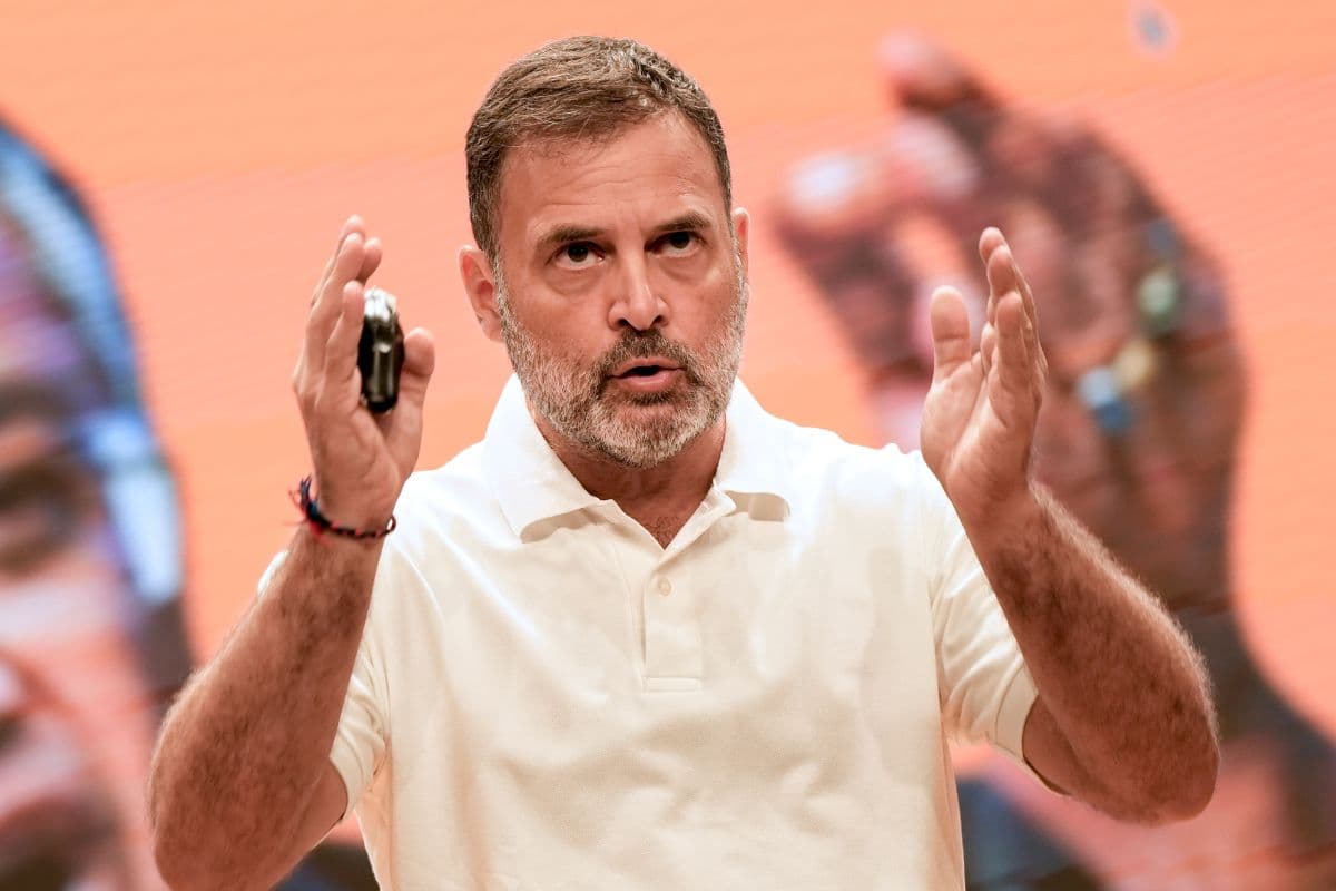 Gen Z बचाएंगे देश का संविधान, वोट चोरी पर राहुल गांधी ने खेला नेपाल कार्ड