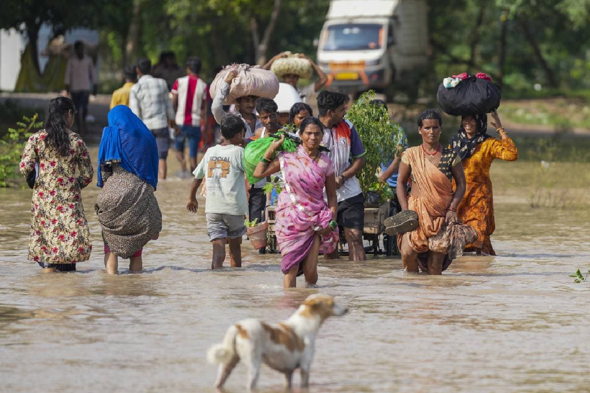 Delhi Flood Video : डूबती दिल्ली! वीडियो देखकर डर जाएंगे आप भी