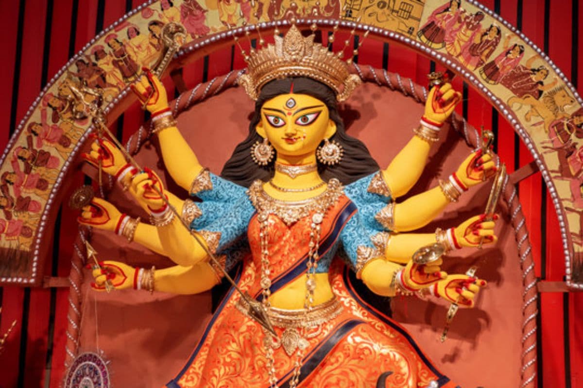 Shardiya Navratri 2025: नवरात्रि में लहसुन-प्याज क्यों नहीं खाते? जानिए इसके पीछे छुपा धार्मिक कारण
