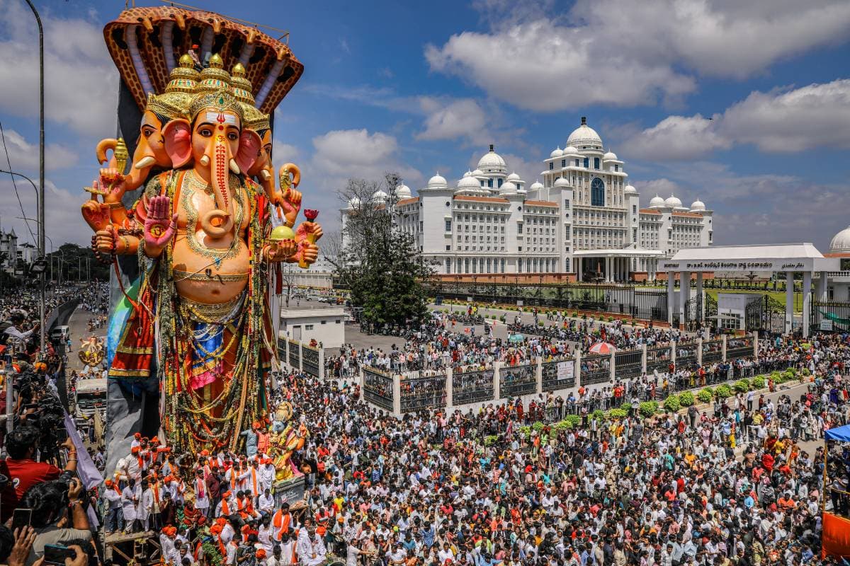 Ganesh Visarjan 2025 : गणेश प्रतिमा विसर्जन के दौरान दौड़ी करंट, एक की मौत