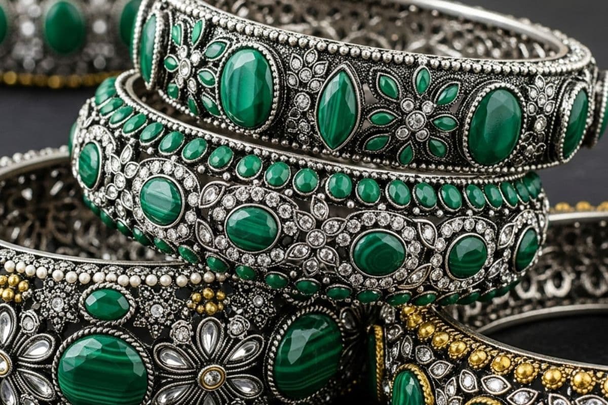 Green Bangles Design: हर ड्रेस पर खिलेंगी ये ग्रीन चूड़ियां, देखें लेटेस्ट डिजाइन्स