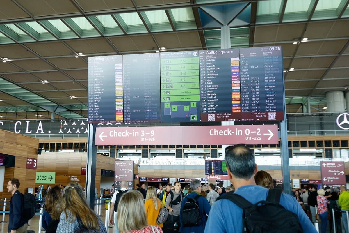 Cyber Attack: हीथ्रो हवाई अड्डे पर साइबर हमला, यूरोपीय देशों में उड़ान सेवाएं प्रभावित