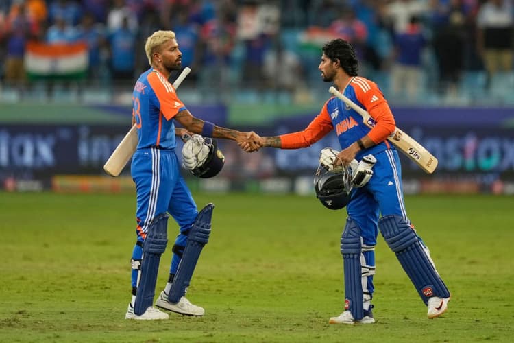 IND vs PAK: 36 गेंद पर अभिषेक शर्मा की 74 रनों की तूफानी पारी, भारत ने फिर पाक को 6 विकेट से रौंदा