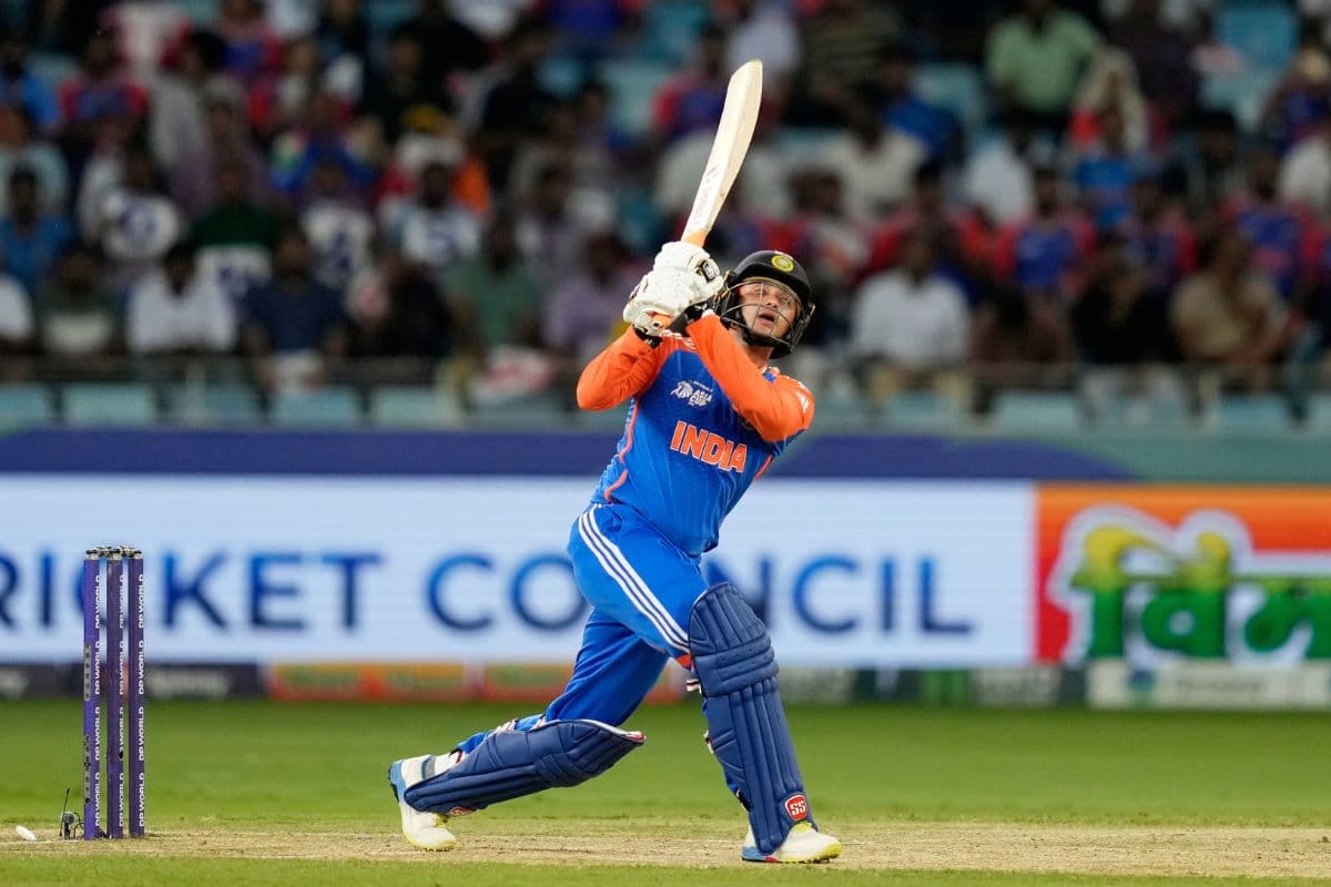 अभिषेक शर्मा ने 22 गेंद पर पचासा जड़ तोड़ा अपने ही गुरु युवराज का रिकॉर्ड, देखें पूरी लिस्ट