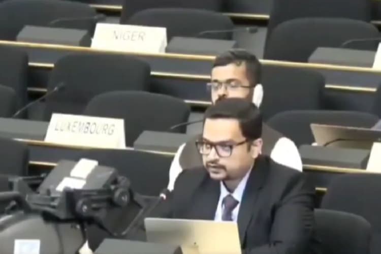 ‘अपने ही लोगों पर बम क्यों गिरा रहे हो, आतंकवाद का निर्यात तुरंत बंद करो’, UNHRC में भारत ने पाकिस्तान को जमकर फटकारा!