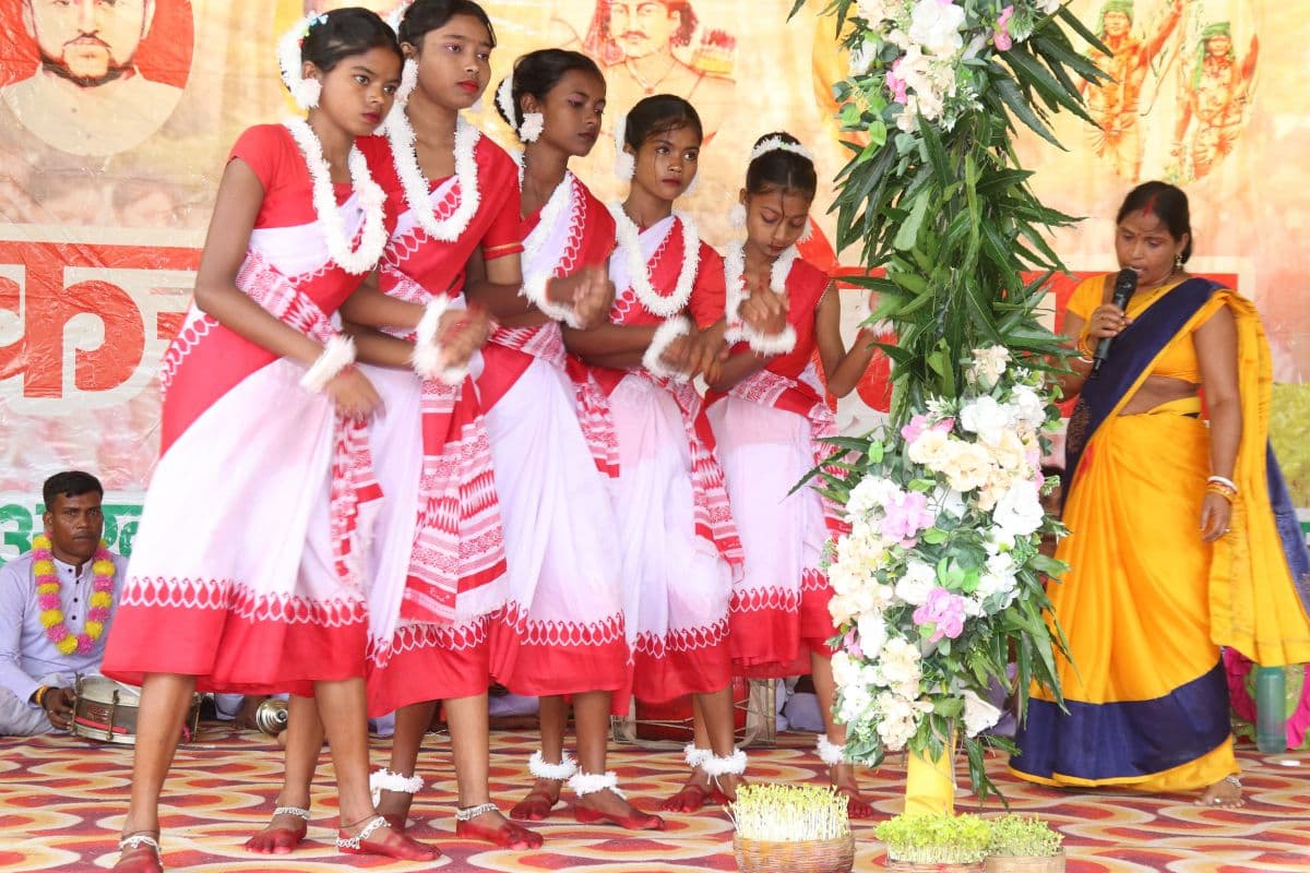 Karma Puja 2025: करम पर्व आज, सुबह से उपवास, शाम में करमदेव की होगी पूजा