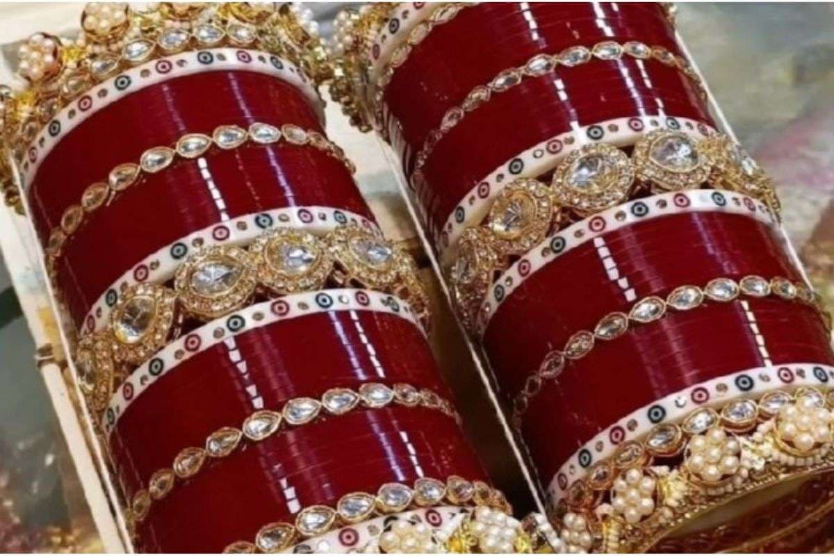 Latest Karwa Chauth Chura Design: करवा चौथ के लिए सबसे यूनिक चूड़ा डिजाइन्स,देखते ही प्यार हो जाएगा