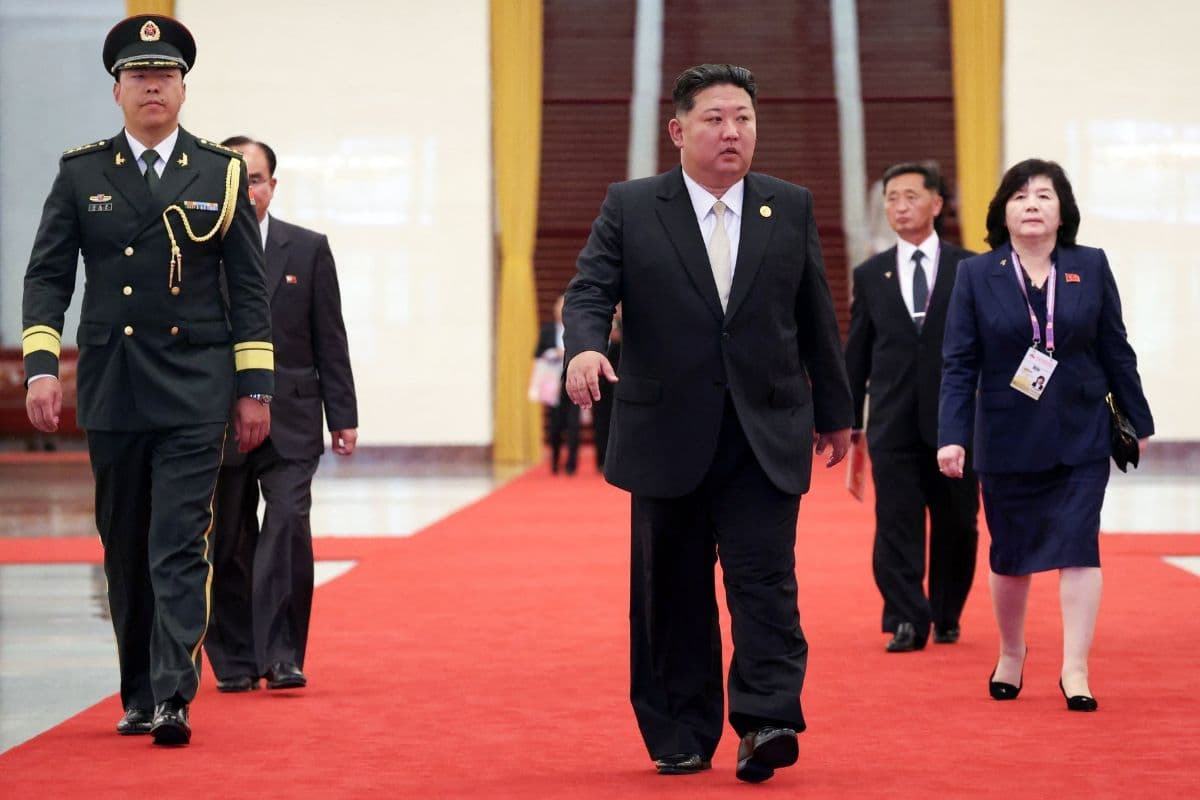 Kim Jong UN
