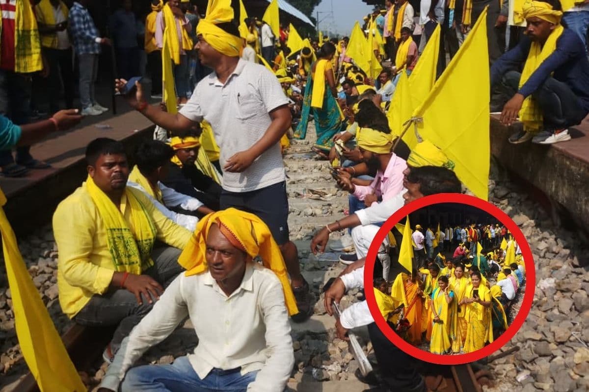 Kurmi Andolan : बैरिकेडिंग तोड़कर पटरी पर बैठे प्रदर्शनकारी, कई ट्रेनों का परिचालन ठप