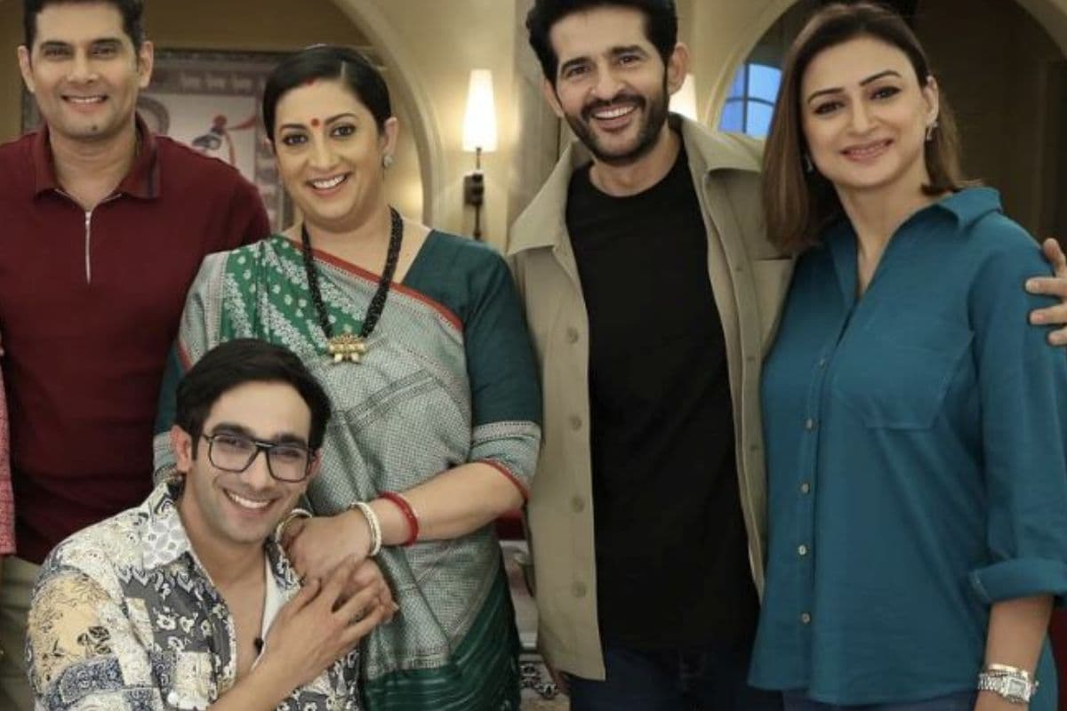 Kyunki Saas Bhi Kabhi Bahu Thi 2: तुलसी की बेटी परी बनते जा रही विलेन, विदेश से नंदिनी से मिलने आएगा ये खास शख्स