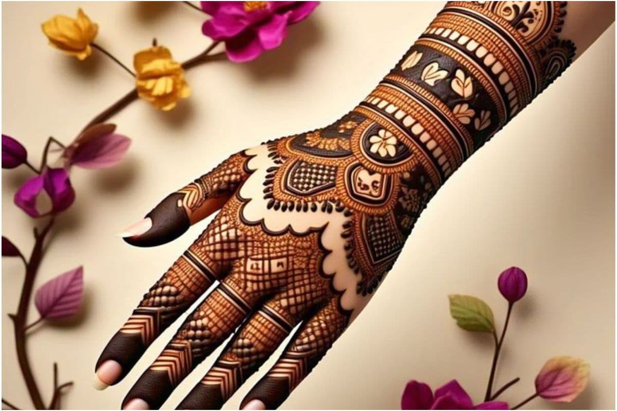Latest Onam Mehndi Design: ओणम पर आसान, स्टाइलिस्ट और ट्रेंडिंग मेहंदी डिजाइन्स से सजाएं खूबसूरत हाथ