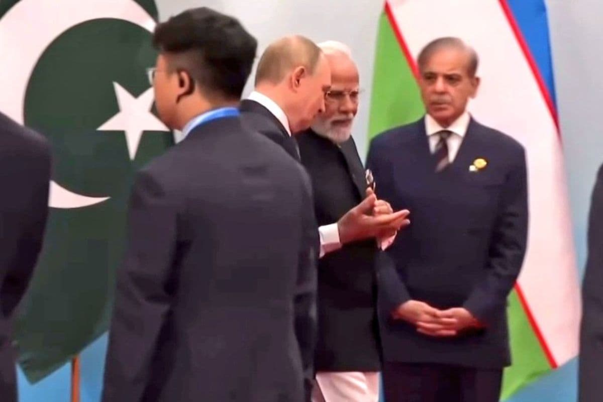 Modi Putin Viral Video: जब मोदी-पुतिन ने पाक पीएम को किया इग्नोर, वीडियो आया सामने, देखते रह गए शरीफ