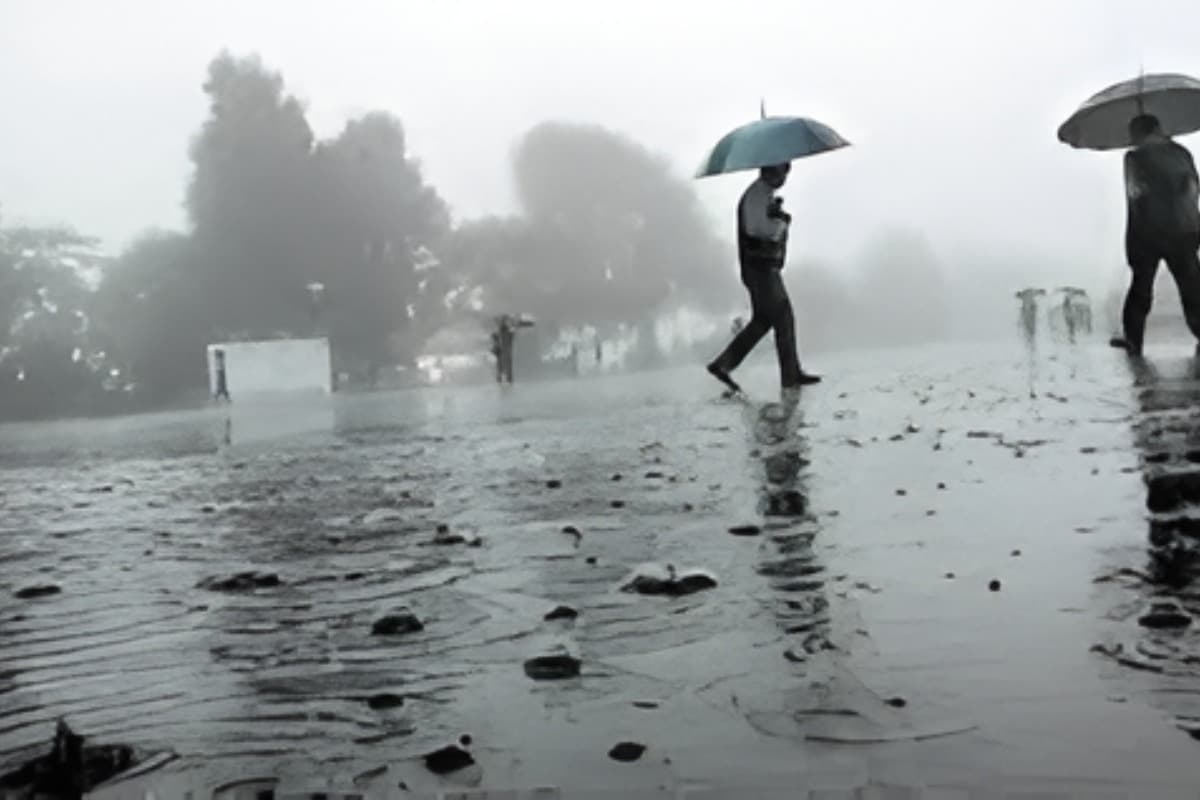 मॉनसून से आधे भारत में तबाही, IMD ने इन राज्यों के लिए अलर्ट किया जारी