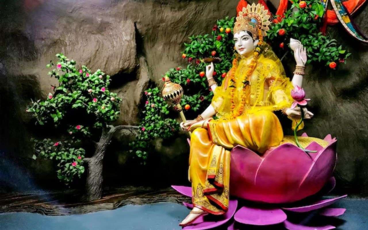 Navratri Navami 2025: नवरात्रि पर इस दिन है नवमी तिथि, जानें पूजा का शुभ मुहूर्त