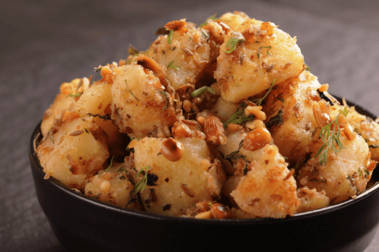 Navratri Vrat Recipe: व्रत में बनाएं क्रिस्पी और टेस्टी आलू फ्राई, मिनटों में तैयार