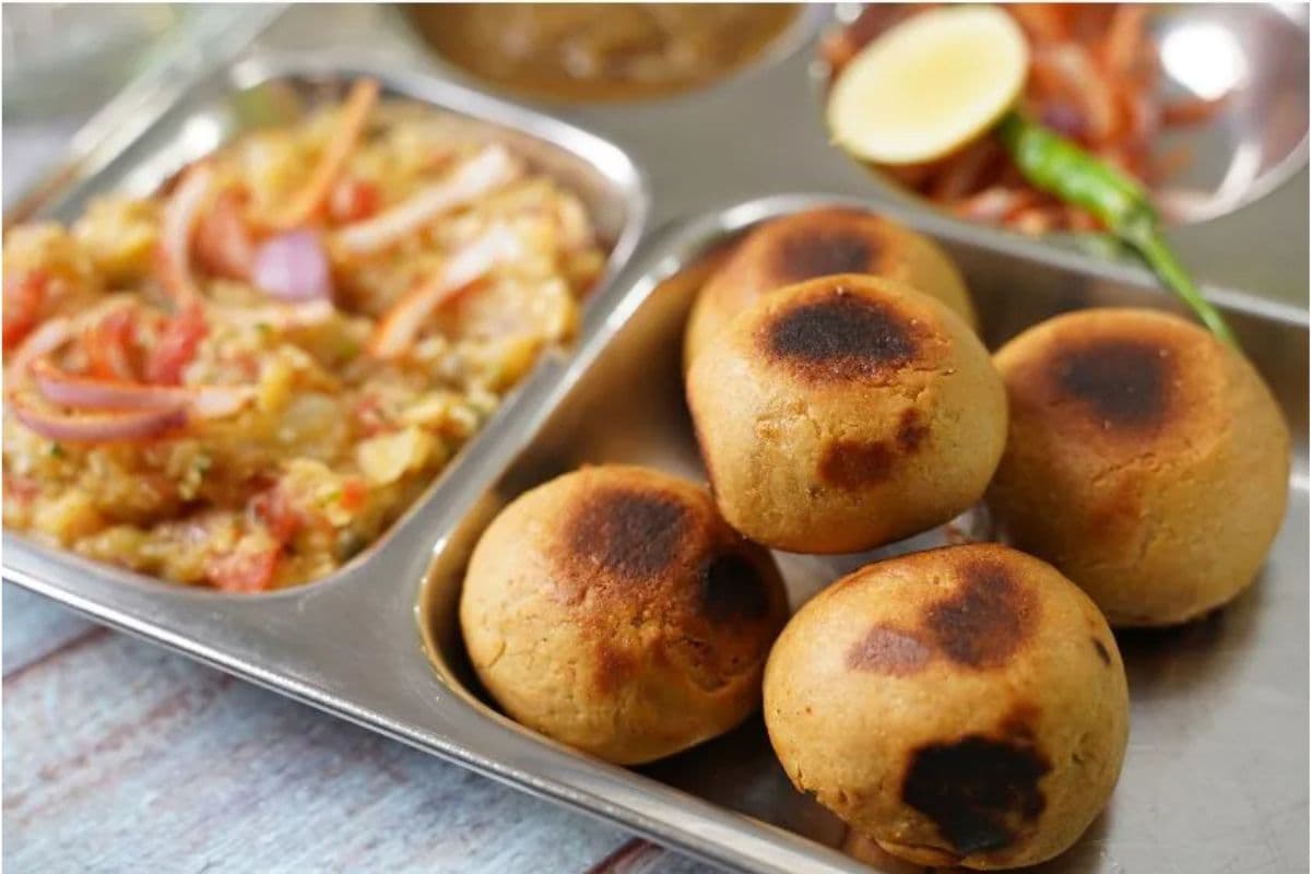 Oil Free Litti Recipe: बिना तेल के बनाएं क्रिस्पी और हेल्दी लिट्टी