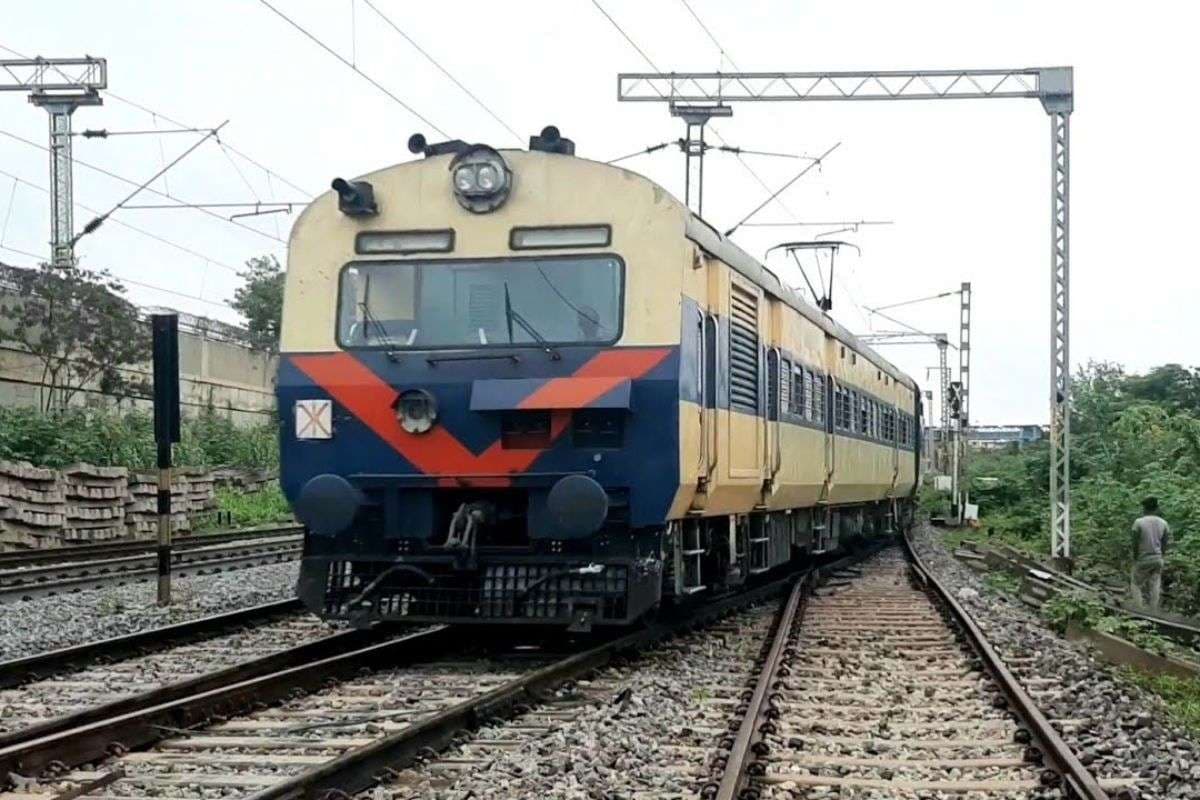 बिहार: रेलवे ने दी खुशखबरी, अब एक घंटे में पूरा होगा पटना से आरा का सफर, जानें टाइम और रूट