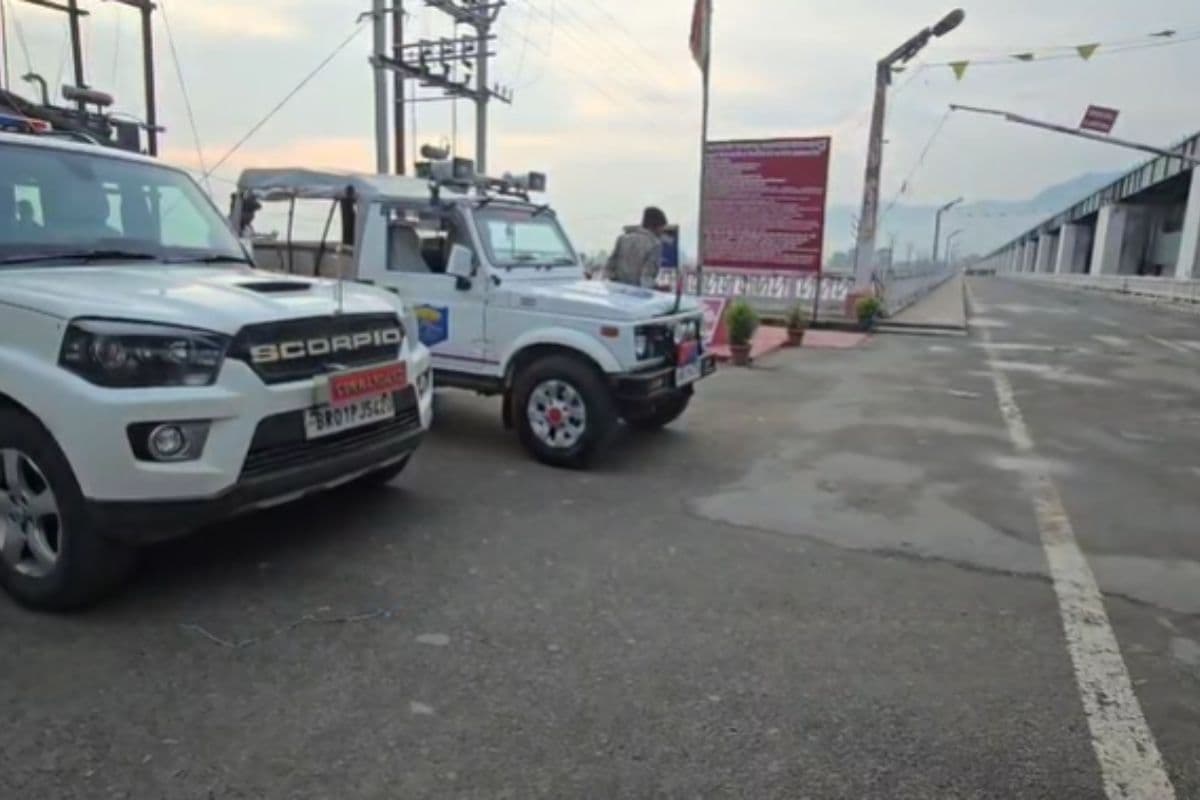 बिहार-नेपाल बॉर्डर से प्रभात खबर की पड़ताल: मायागंज चौकी से नेपाली अफसर और जवान फरार, जनता परेशान