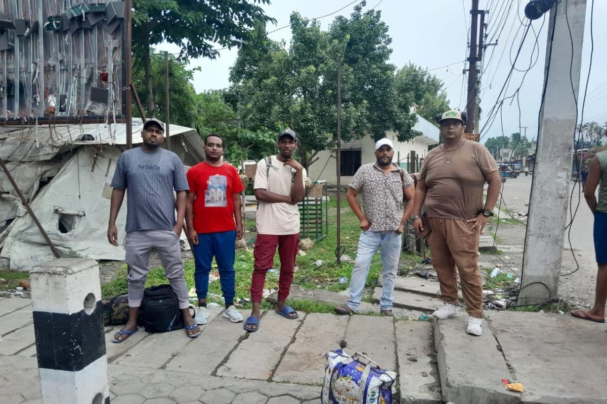 Bihar: नेपाल से बिहार में घूस रहे थे 5 विदेशी, पुलिस ने किया गिरफ्तार 