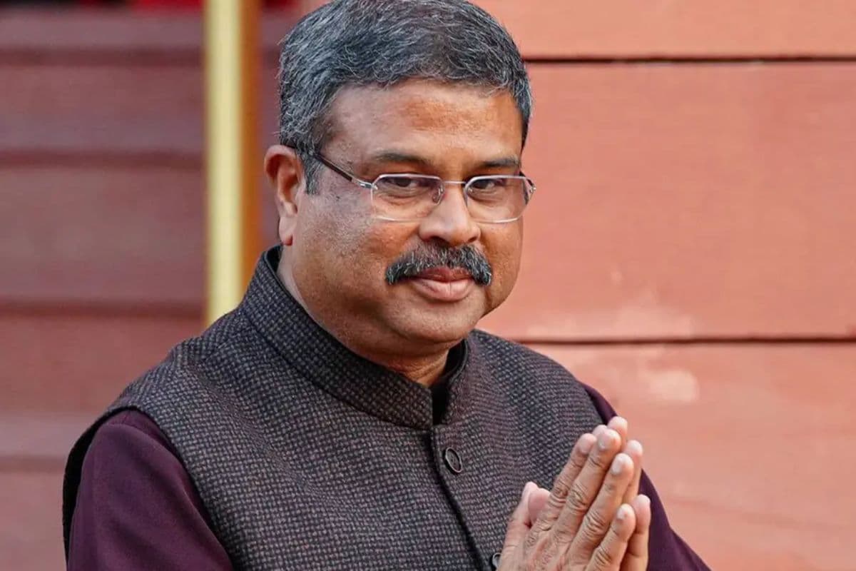  केंद्रीय शिक्षा मंत्री धर्मेंद्र प्रधान 