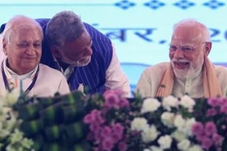 “और क्या-क्या चाहिए पप्पू जी” पूर्णिया सांसद ने बताया PM मोदी के साथ मंच पर क्या हुई बात?