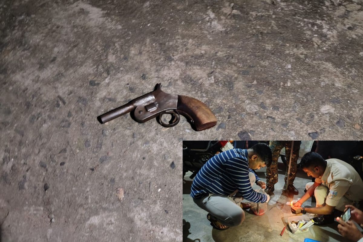 रामगढ़ के जेसी ज्वेलर्स में अपराधियों का तांडव, तीन लाख रुपए और जेवरात लूटे, दुकानदार घायल