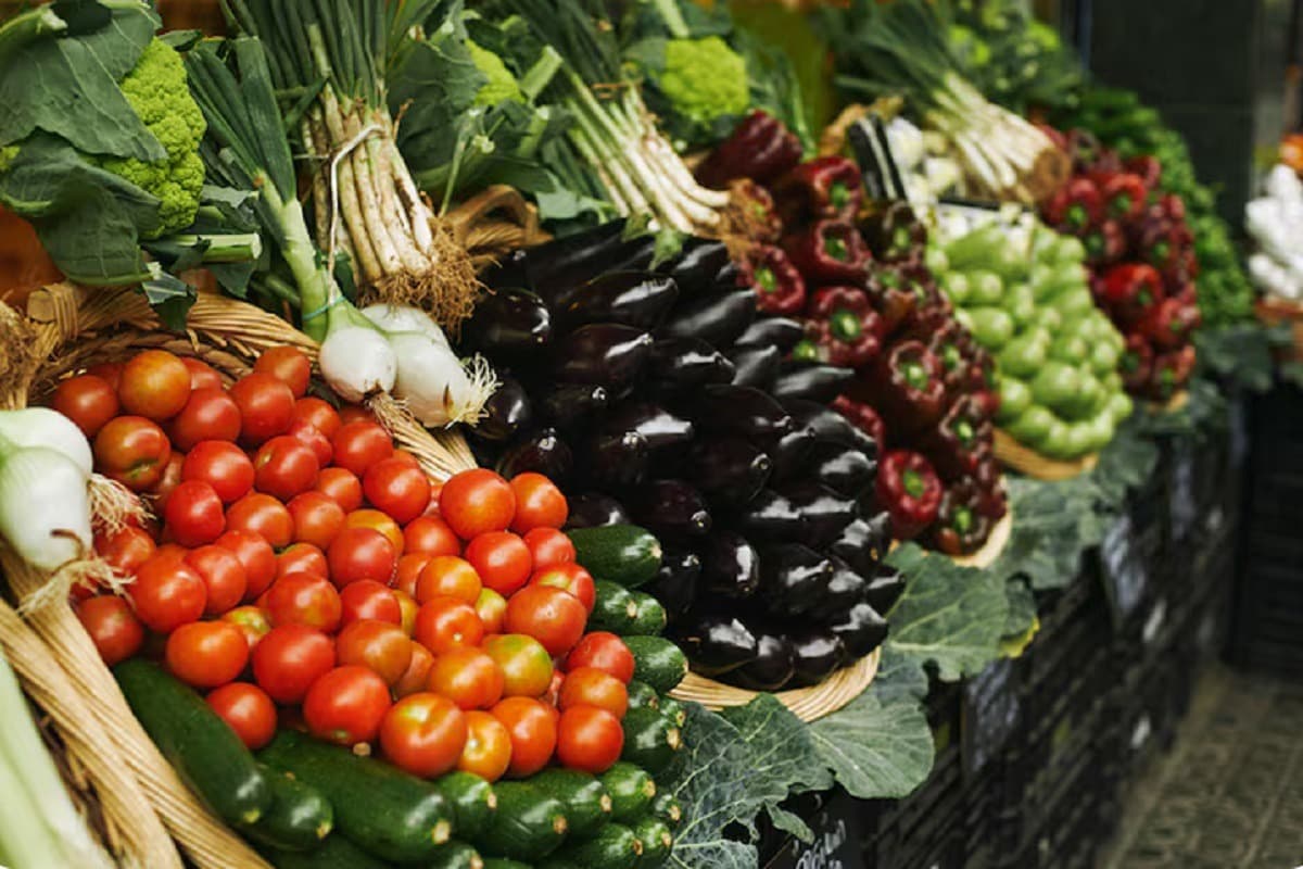 Retail Inflation: आम आदमी की रसोई महंगी, खुदरा महंगाई अगस्त में बढ़ी