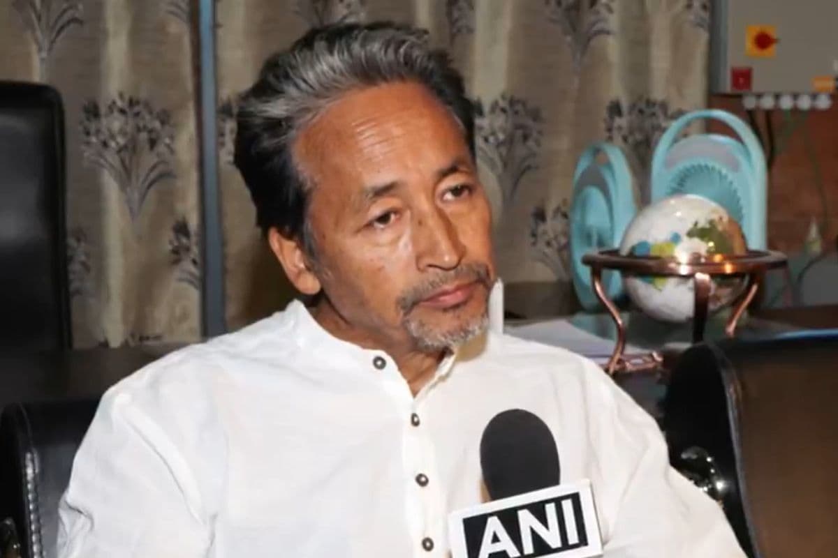 Leh Ladakh Violence: सोनम वांगचुक के खिलाफ गृह मंत्रालय का बड़ा एक्शन, संगठन का लाइसेंस रद्द, विदेशी फंडिंग का आरोप