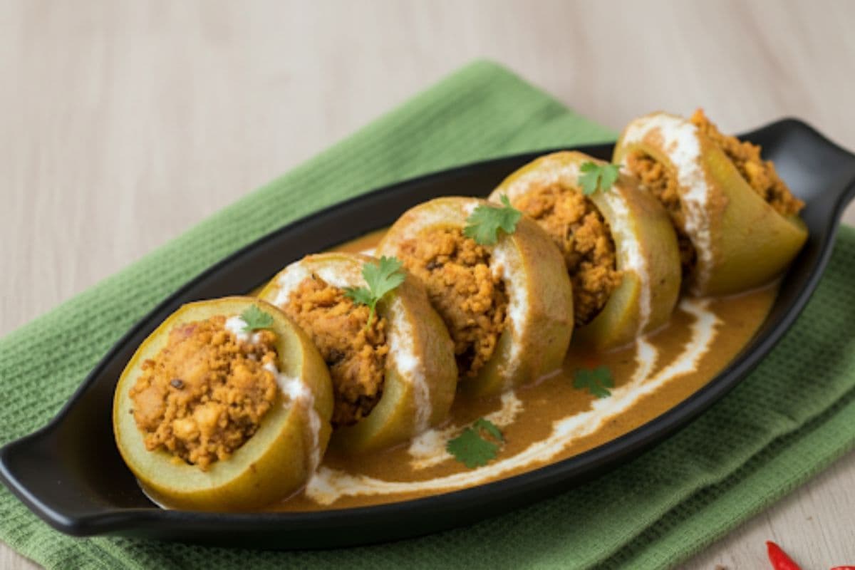 Stuffed Lauki Masala: नखरेबाज बच्चों को भी पसंद आएगा ये चटपटा भरवां लौकी मसाला, नोट करें रेसिपी 