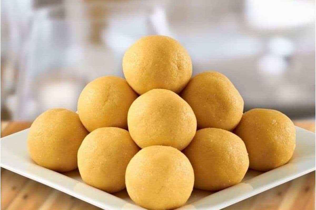 Sugar Free Besan Ladoo Recipe:  बिना चीनी के मिनटों में बनाएं टेस्टी और हेल्दी बेसन लड्डू